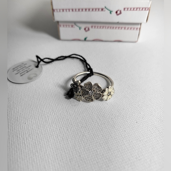 PANDORA Shimmering Bouquet .925 Sterling Silver Ring - Picture 12 of 13